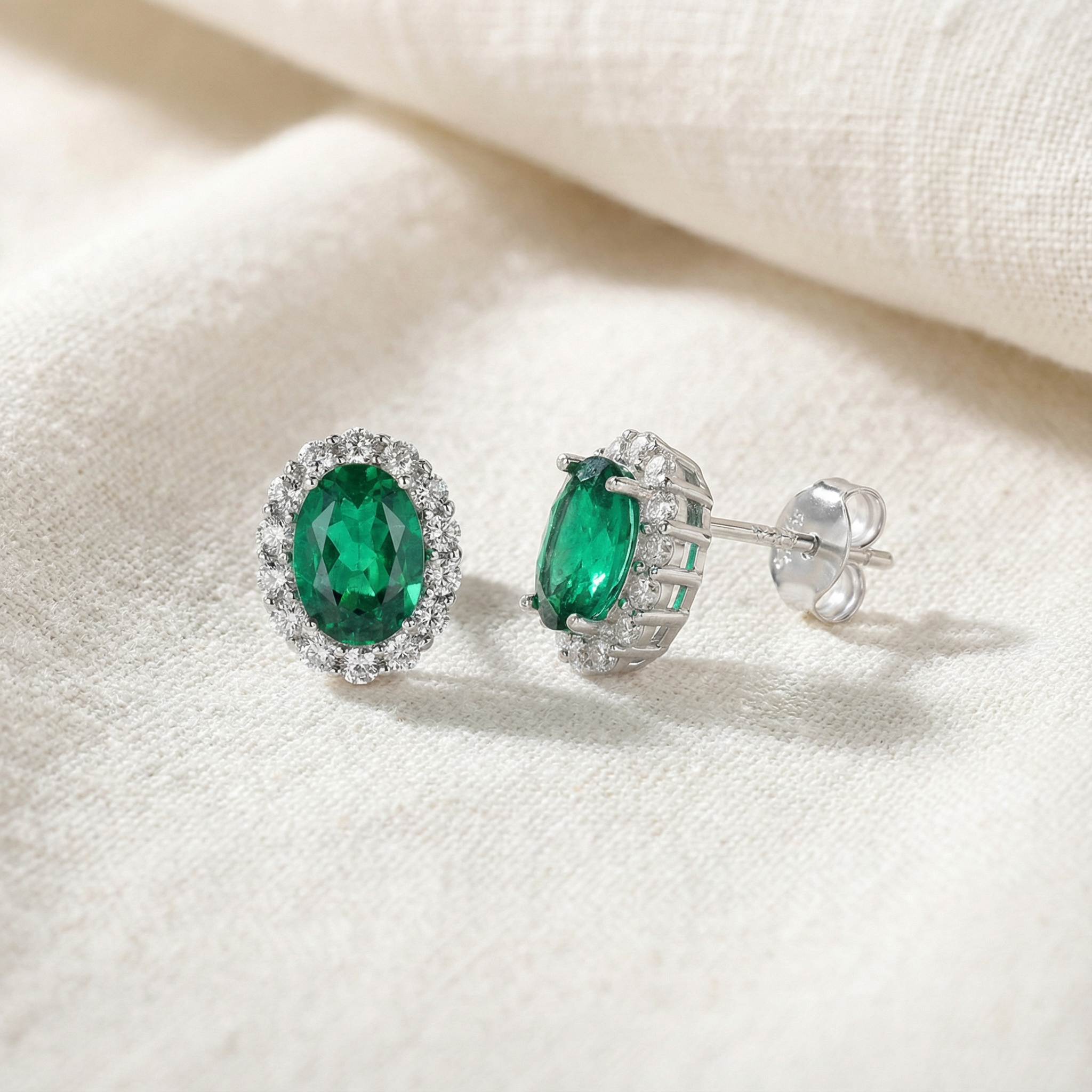 Emerald Studs oval